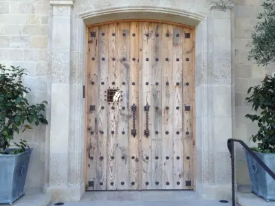 Crown Garage Door & Gates - Garage Door Installation & Repair in Laguna Niguel, CA