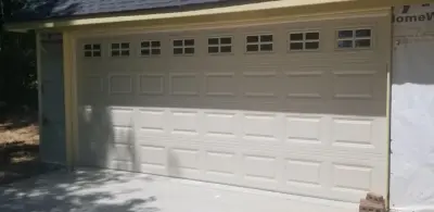 Maple Wood Garage Door Services - Garage Door Installation & Repair in Huntsville, TX