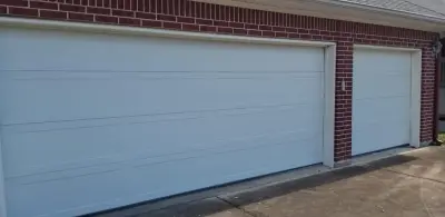 Maple Wood Garage Door Services - Garage Door Installation & Repair in Huntsville, TX