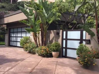 Pacific Garage Doors & Gates - Garage Door Installation & Repair in North Hollywood, CA