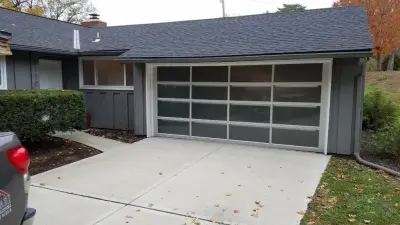 Royal Garage Door - Garage Door Installation & Repair in Lenexa, KS