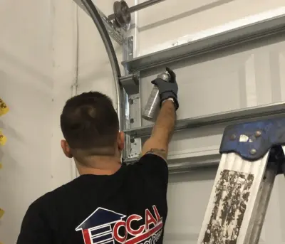 Local Garage Door Pros - Garage Door Installation & Repair in Tampa, FL