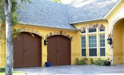 Garage Door Services - Windsor Door - Garage Door Installation & Repair in Arlington, TX