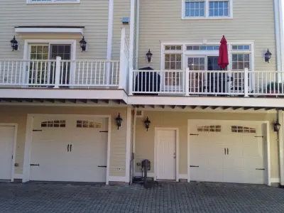 Dream Garage USA - Garage Door Installation & Repair in Elmsford, NY