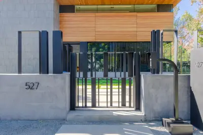 Pacific Garage Doors & Gates - Garage Door Installation & Repair in North Hollywood, CA