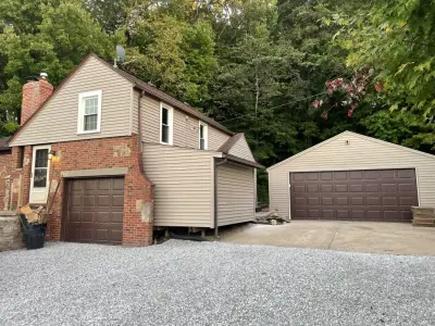 Neighbor Door - Garage Door Installation & Repair in Munroe Falls, OH