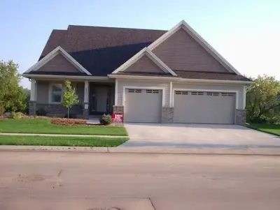 Great River Overhead Door - Garage Door Installation & Repair in Plainview, MN
