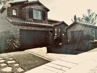 Martin Garage Doors Of Nevada - Garage Door Installation & Repair in Las Vegas, NV