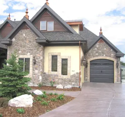 Martin Garage Doors Of Nevada - Garage Door Installation & Repair in Las Vegas, NV