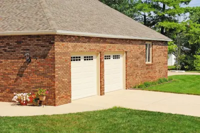 Carey's Seamless Gutters & Overhead Doors - Garage Door Installation & Repair in Belmont, WI