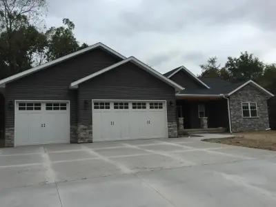 Courtesy Door Sales & Service - Garage Door Installation & Repair in Mount Pleasant, IA