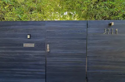 Pacific Garage Doors & Gates - Garage Door Installation & Repair in North Hollywood, CA