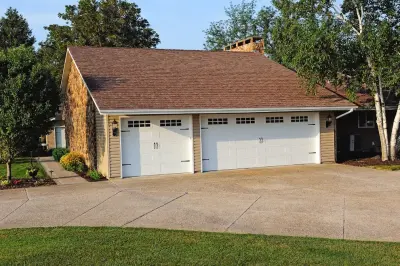 Sholes Overhead Door Inc - Garage Door Installation & Repair in Blue Lake, CA
