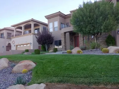 Residence 9 by Mojave Land Maintenance