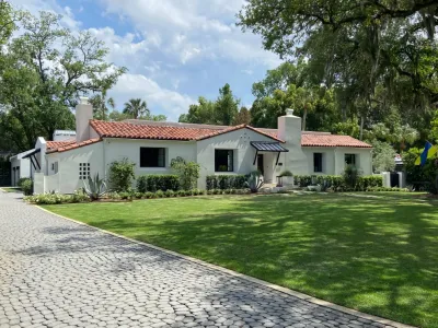California Vineyard vibe — Landscape Design project by Cynthia Burns Landscape Design in Jacksonville