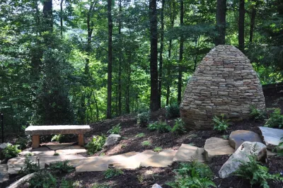 Multilevel Mountain Garden - Cliffs at Glassy — Landscape Design project by DabneyCollins