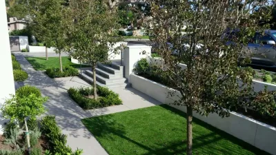 Traditional & Classic in Newport Beach by Dale Waldo Landscape Architecture