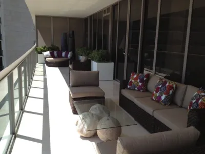 Simple Balcony — Landscape Design project by David Font Design