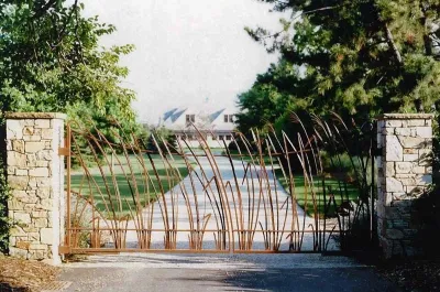Pool garden — Landscape Design project by David R. Lamb, Landscape Architect