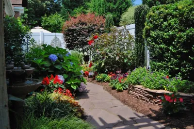 Townhouse Garden in Northeast Raleigh by Cat Valand Landscape Design