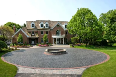 Dearborn Group Inc. - Tree & Shrub Care in Lake Bluff, IL