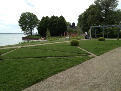 Deborah Silver and Co Inc - Landscape Construction in Sylvan Lake, MI