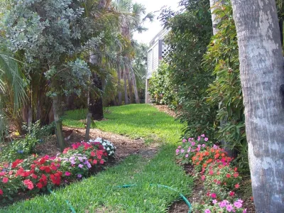 Longboat Key canal front by Design Scapes