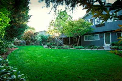 SW Portland Garden by Drake's 7 Dees Landscaping & Garden Center