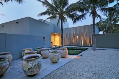 Casey Key Modern — Landscape Design project by DWY Landscape Architects