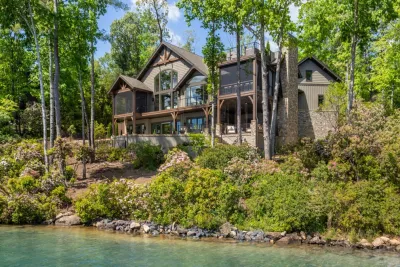 The Cliffs Lakeside Retreat — Landscape Design project by Earth Design, Inc.