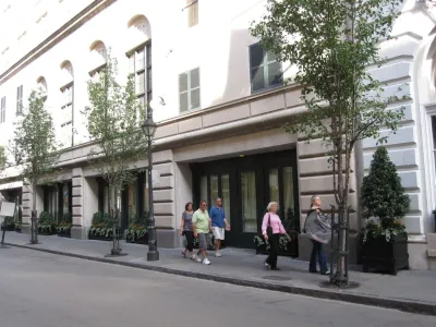 French Quarter Hotel — Landscape Design project by Peter Raarup Landscape Design