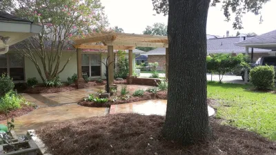 Pergola Patio — Landscape Design project by Smith + Baker in Baton Rouge