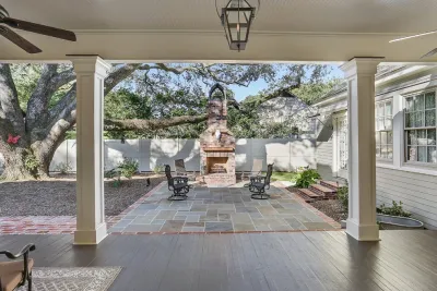 Goodwood Residence (Rear Yard) — Landscape Design project by Smith + Baker in Baton Rouge