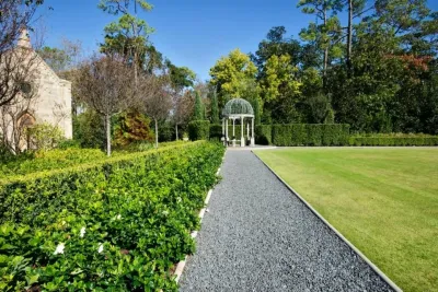 Suzanne Turner Associates - Landscape Design in Baton Rouge, LA