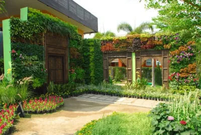 Symbiotik Walls - Landscape Design in Miami, FL