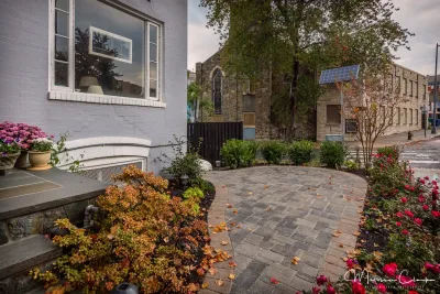 NW washington DC Courtyard Renovation by Tiger Lily Landscapes, LLC