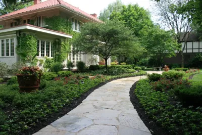 Elmhurst, Illinois Garden with American Gardens — Landscape Design project by Eye Of The Day