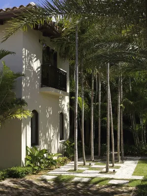 Island Estate by Fernando Wong Outdoor Living Design