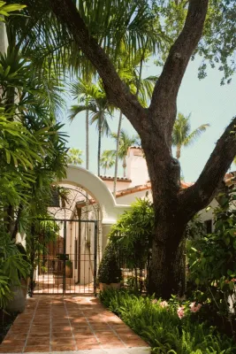 Fernando Wong Outdoor Living Design - Paver Installation in Miami Beach, FL