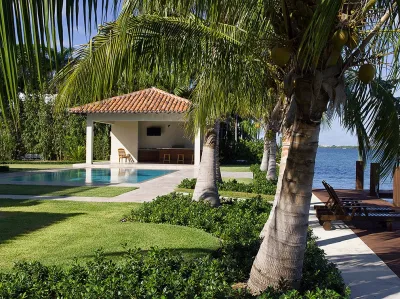 Fernando Wong Outdoor Living Design - Paver Installation in Miami Beach, FL