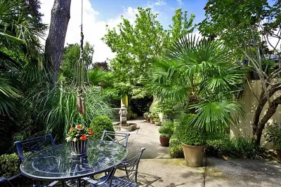 Madison Park Project - Seattle Residence — Landscape Design project by Folia Horticultural + Design in Seattle