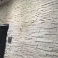 STACKED STONE FLATS WHITE QUARTZITE WHITE QUARTZITE SPLIT FACE FLATS - 6 EA (6 SF) PER BUNDLE / 288 EA (SF) PER PALLET 6" X 24"