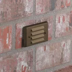 2.5 W Ceramic T3 2700K LED Standard Architectural Bronze Die-Cast Copper-Free Aluminum Landscape 4242 Series Louver Step Light | VISSL4242ZWLB2ND