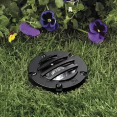 5 W Ceramic MR-16 LED Black Die-Cast Copper-Free Aluminum Landscape Series 5260 Model In-Ground Well Light | VISGW5260B