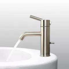 1/2-14 NPSM 1.812" x 6-9/16" x 6-11/16" Metal Brushed Nickel 1-Handle Bathroom Faucet | PPFLG42NK00