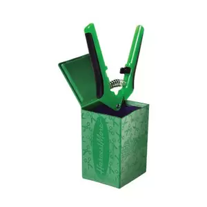 Harvest More Scissor Scrubber
