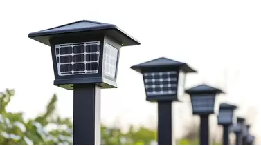 Best outdoor solar lights for bright, energy-efficient landscapes Best outdoor solar lights for bright, energy-efficient landscapes