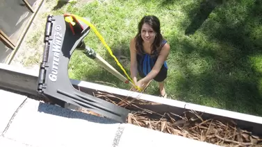 Best gutter cleaning tools to keep your home garbage-free Best gutter cleaning tools to keep your home garbage-free