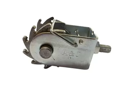 A&J Wire Strainer For End Post Assembly