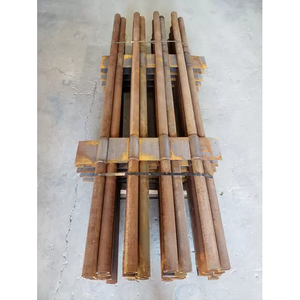Round Steel End Post - 2-7/8'' By 9' With 1 Spade@ 36''